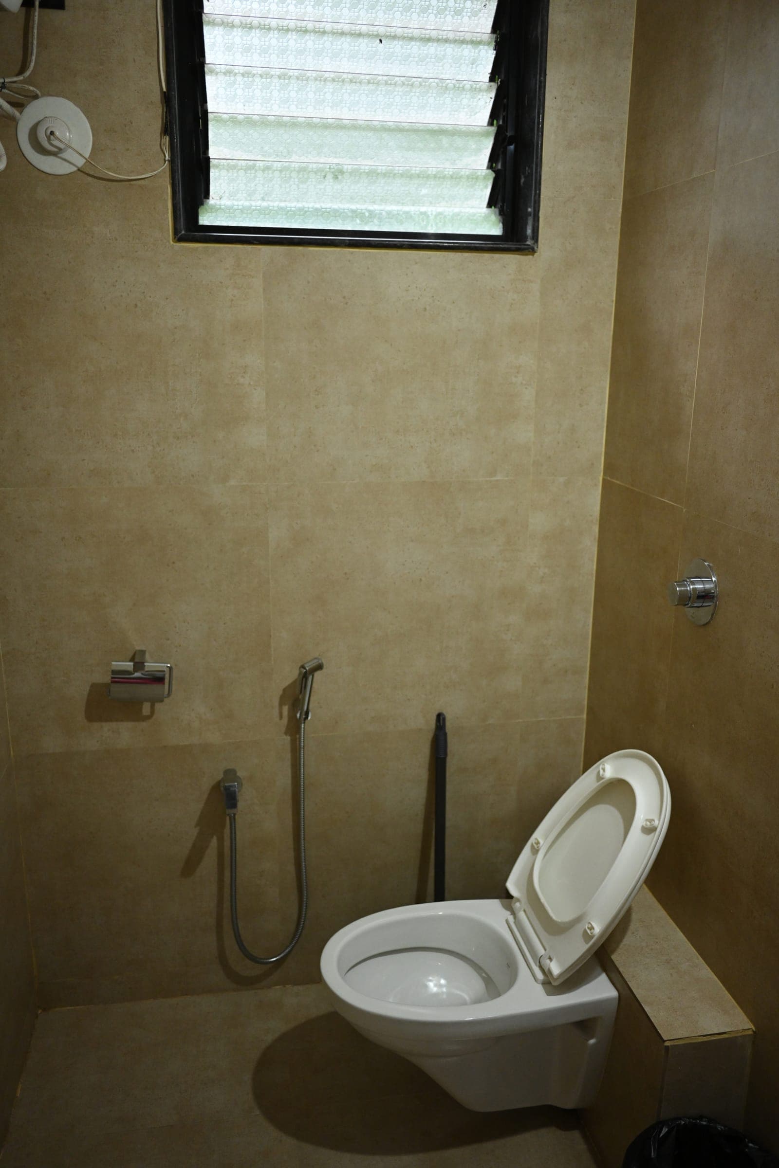 Premium Room with Balcony — photograph 7