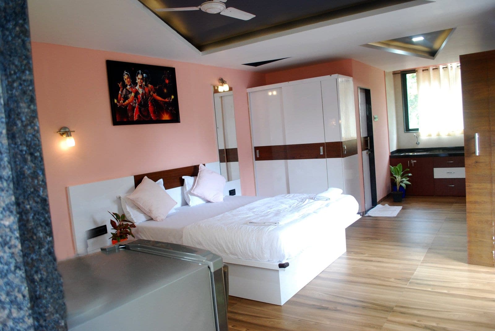 Premium Room with Balcony — photograph 7